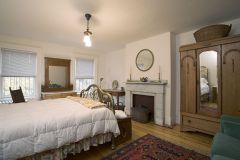 M307-1-The-1863-House-Bed-and-Breakfast-bedroom-1