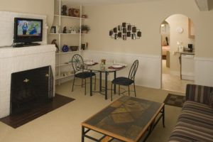 M234-2-0-Back-Bay-Vacation-Rental-Too-Living-Room-and-Dining-Area