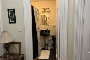 M234-7-Back-Bay-Vacation-Rental-bath