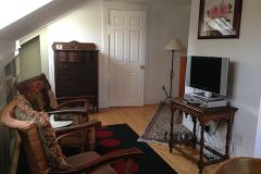 15-M807-Cambridge-Vacation-Rental-Rooms-Room-3-with-Queen-Bed-Room-3